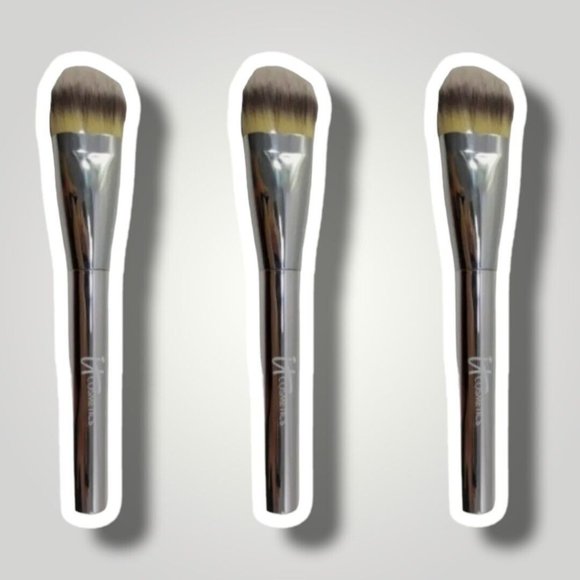 3 IT COSMETICS HEAVENLY LUXE BRUSH SENSITIVE- REGULAR SKIN SEALED FAST FREE S&H - Picture 1 of 12
